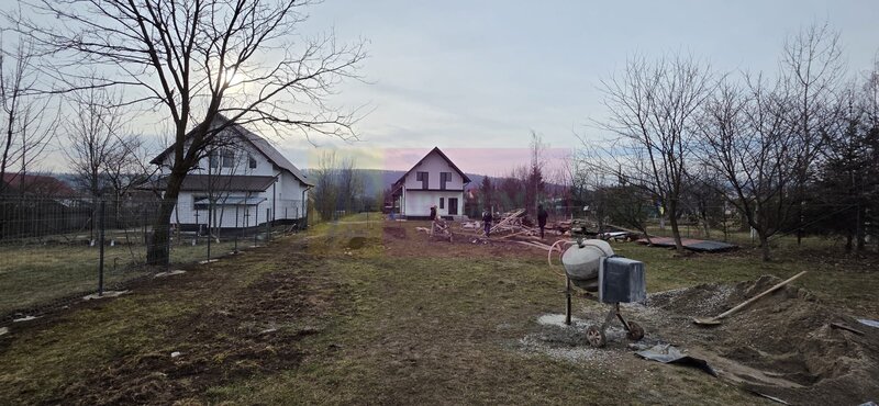 Vila de vanzare cu 4 camere in Brebu