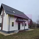 Vila de vanzare cu 4 camere in Brebu